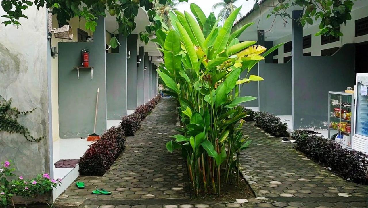 Oyo 2864 Mangsit Garden Homestay Exterior photo