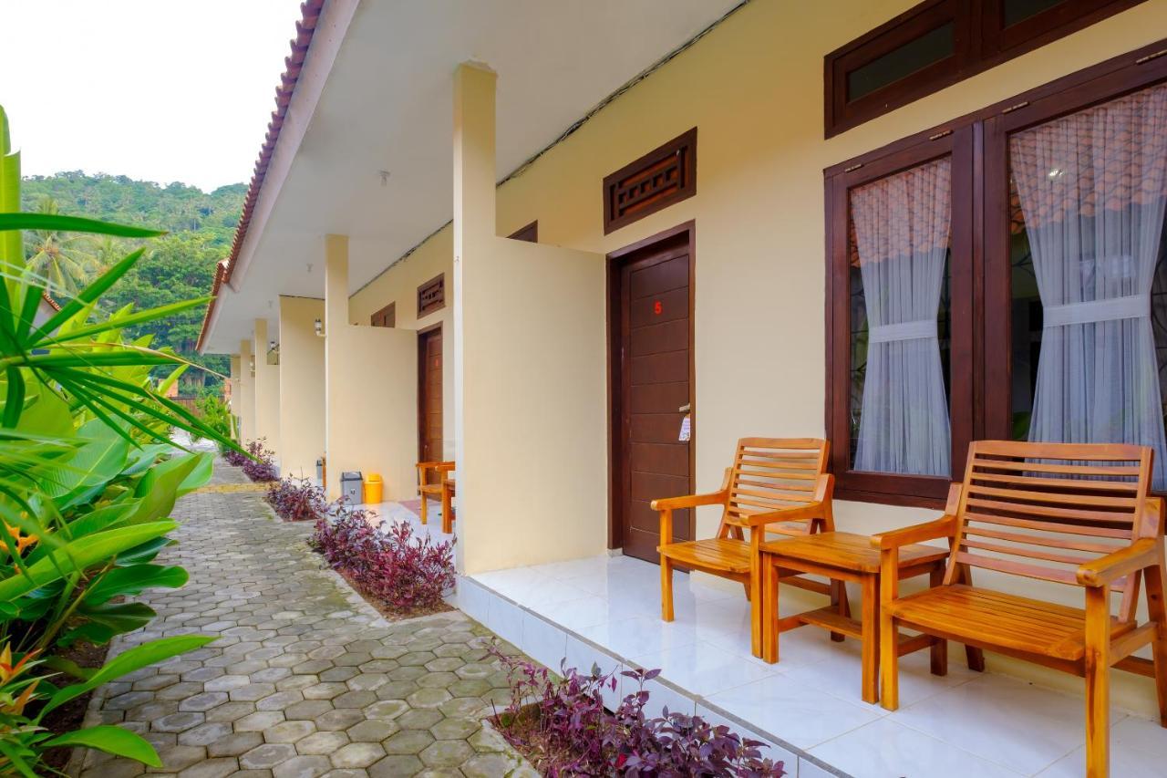 Oyo 2864 Mangsit Garden Homestay Exterior photo