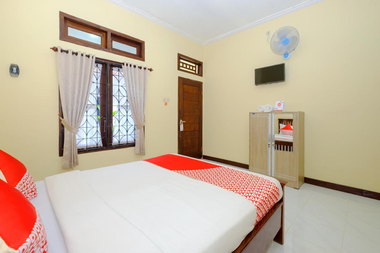 Oyo 2864 Mangsit Garden Homestay Exterior photo