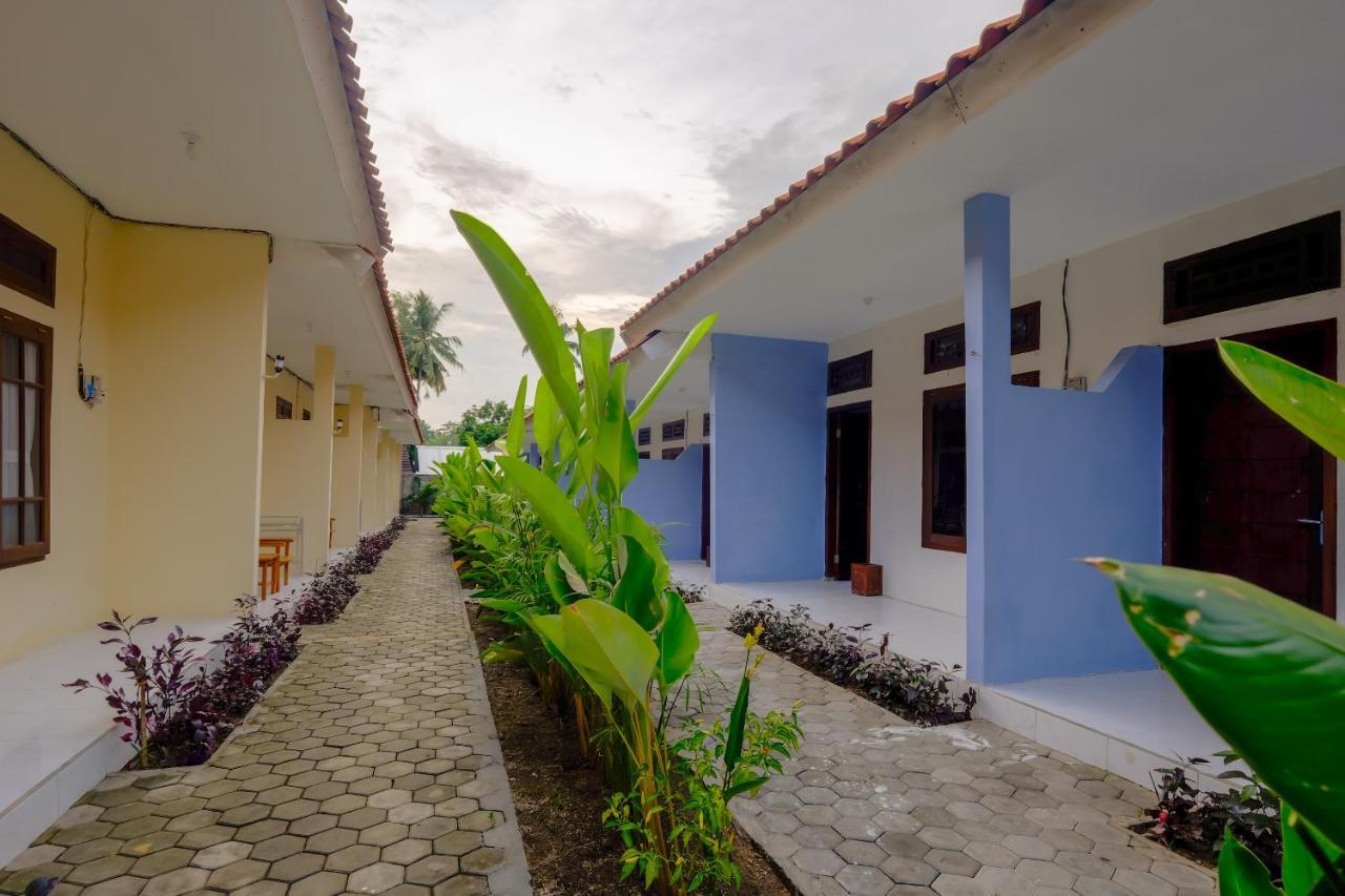 Oyo 2864 Mangsit Garden Homestay Exterior photo